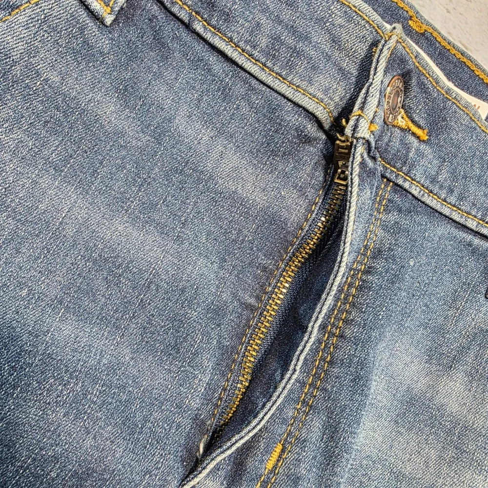Levi's Women 18W M Blue 720 High‎ Rise Pants Super Skinny Distressed Jeans